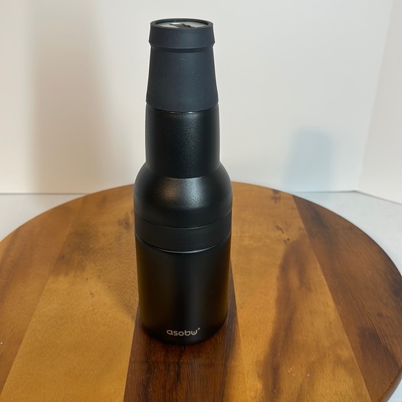 Asobu Black Frosty Beer Cooler keeps your beer chilled for hours! - Picture 3 of 17